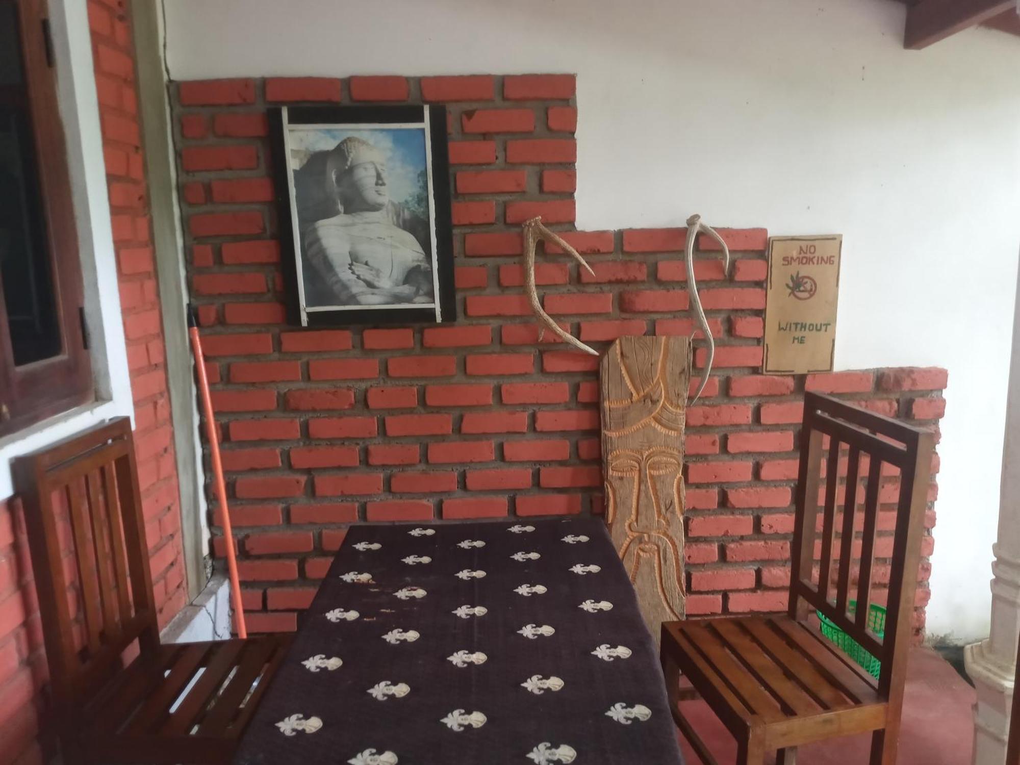 Angry Birds Homestay Habarana Chambre photo