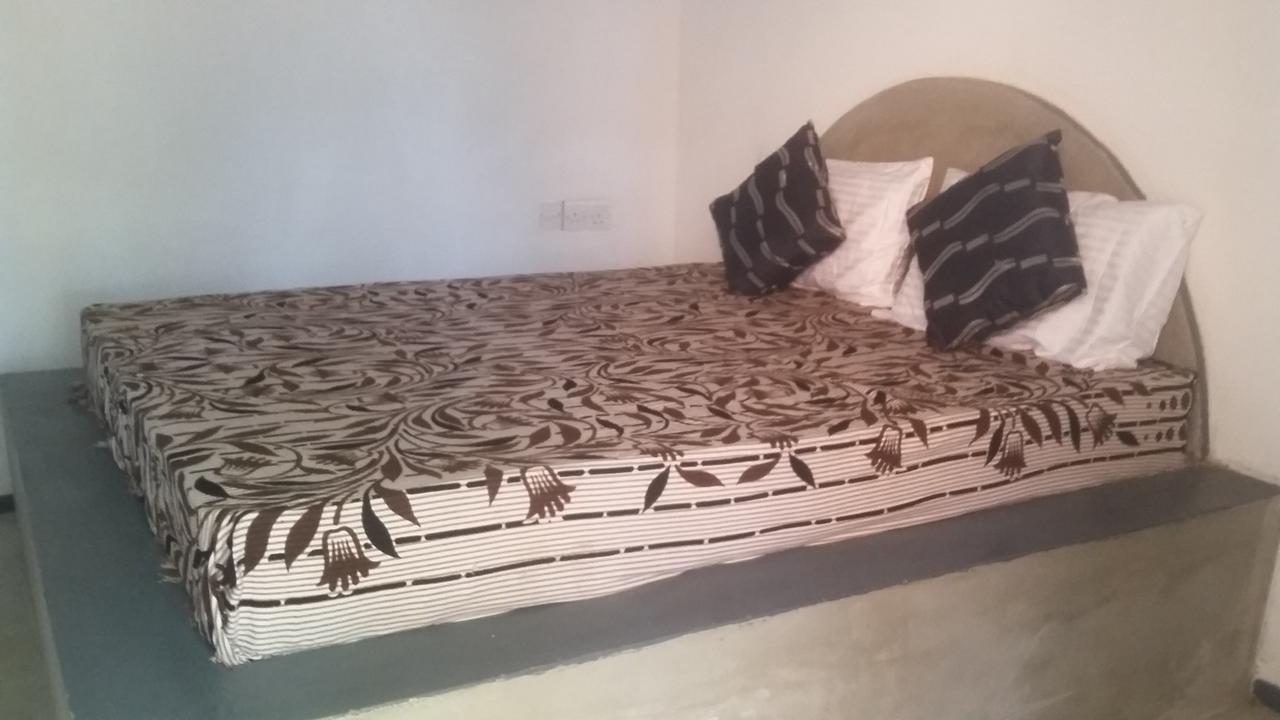 Angry Birds Homestay Habarana Extérieur photo